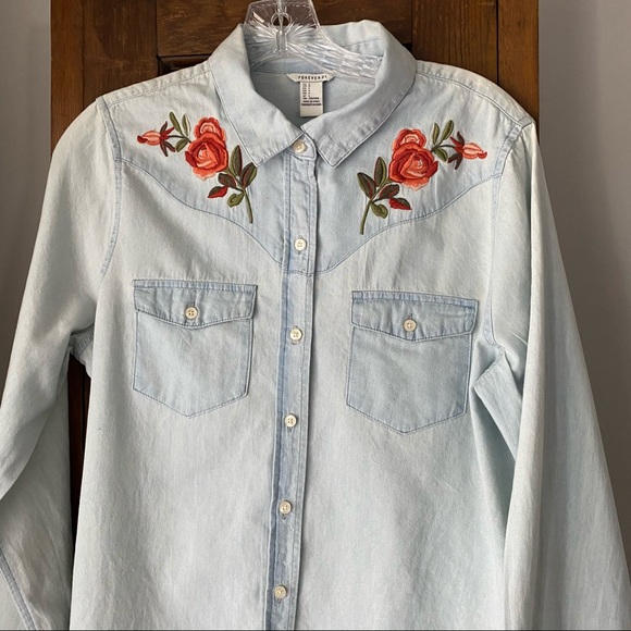 Embroidered Denim Shirt Size L Forever 21 - Picture 1 of 10